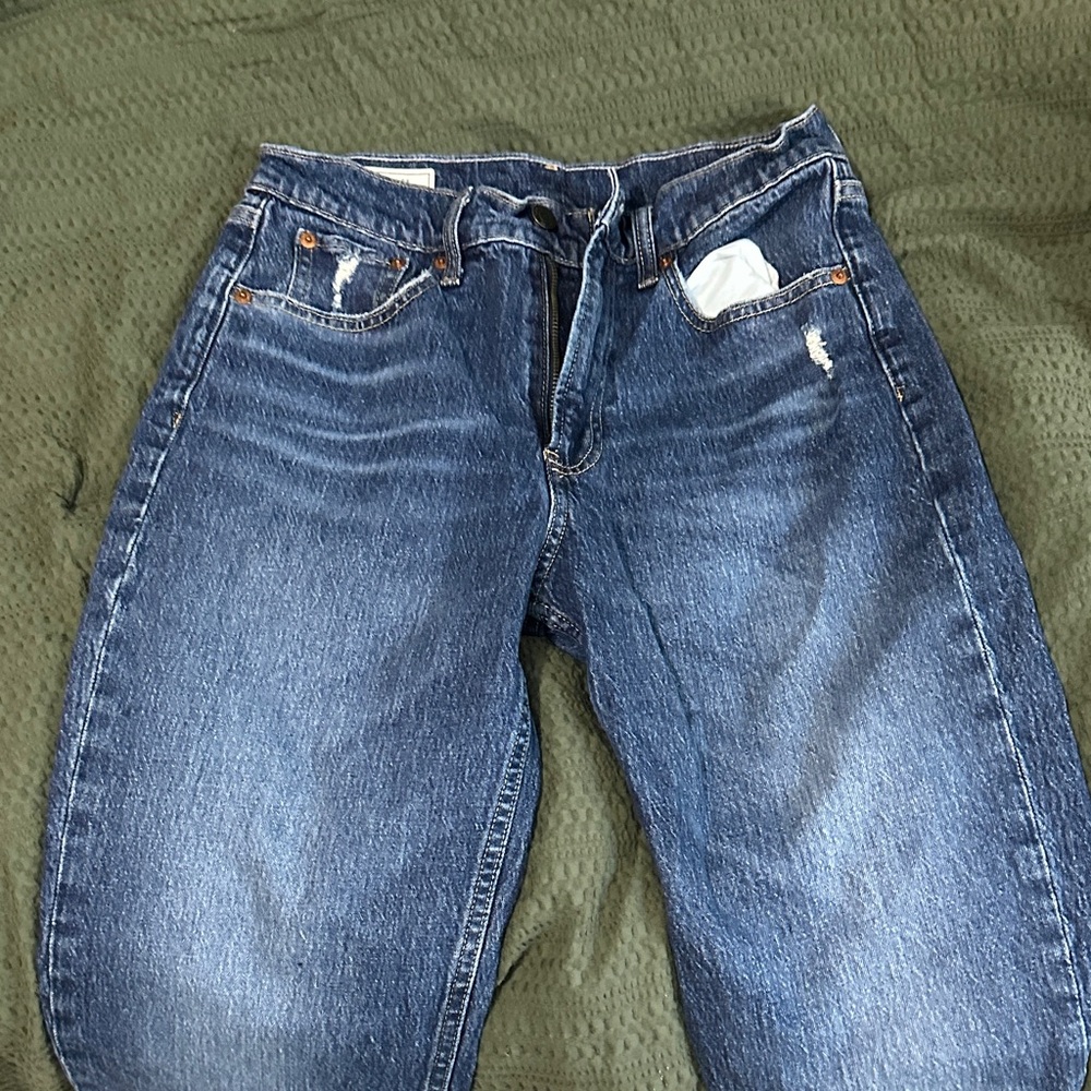 GAP Women's Straight Leg Blue Jeans